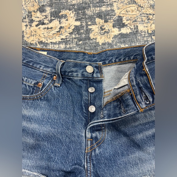 Levi's 501 Button Fly Cut Off Big E Medium Wash Denim Shorts Classic Size:w27 - Picture 5 of 9